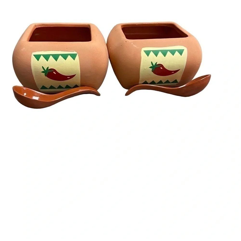 Terra Cotta set of salsa bowls with spoons‎